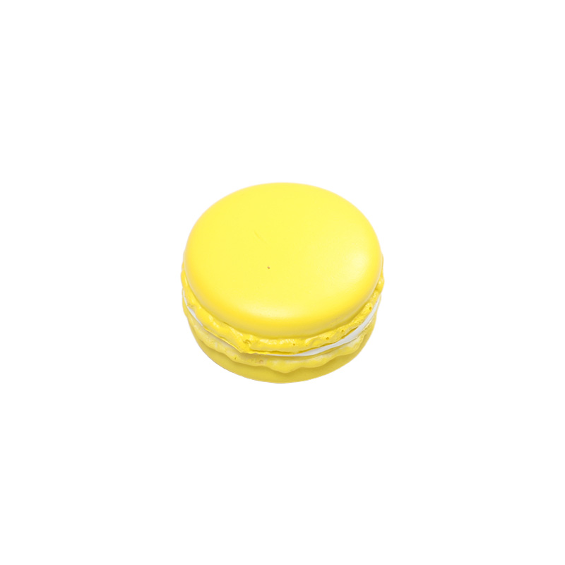 A set of 4cm macarons